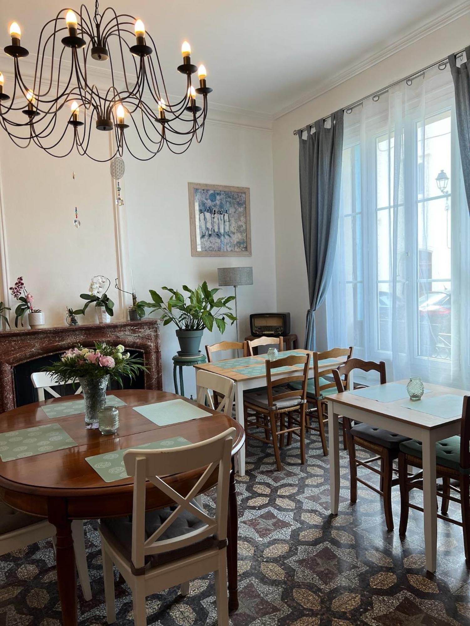 Entre Midi - Maison D'Hotes - B&B Капестан Экстерьер фото