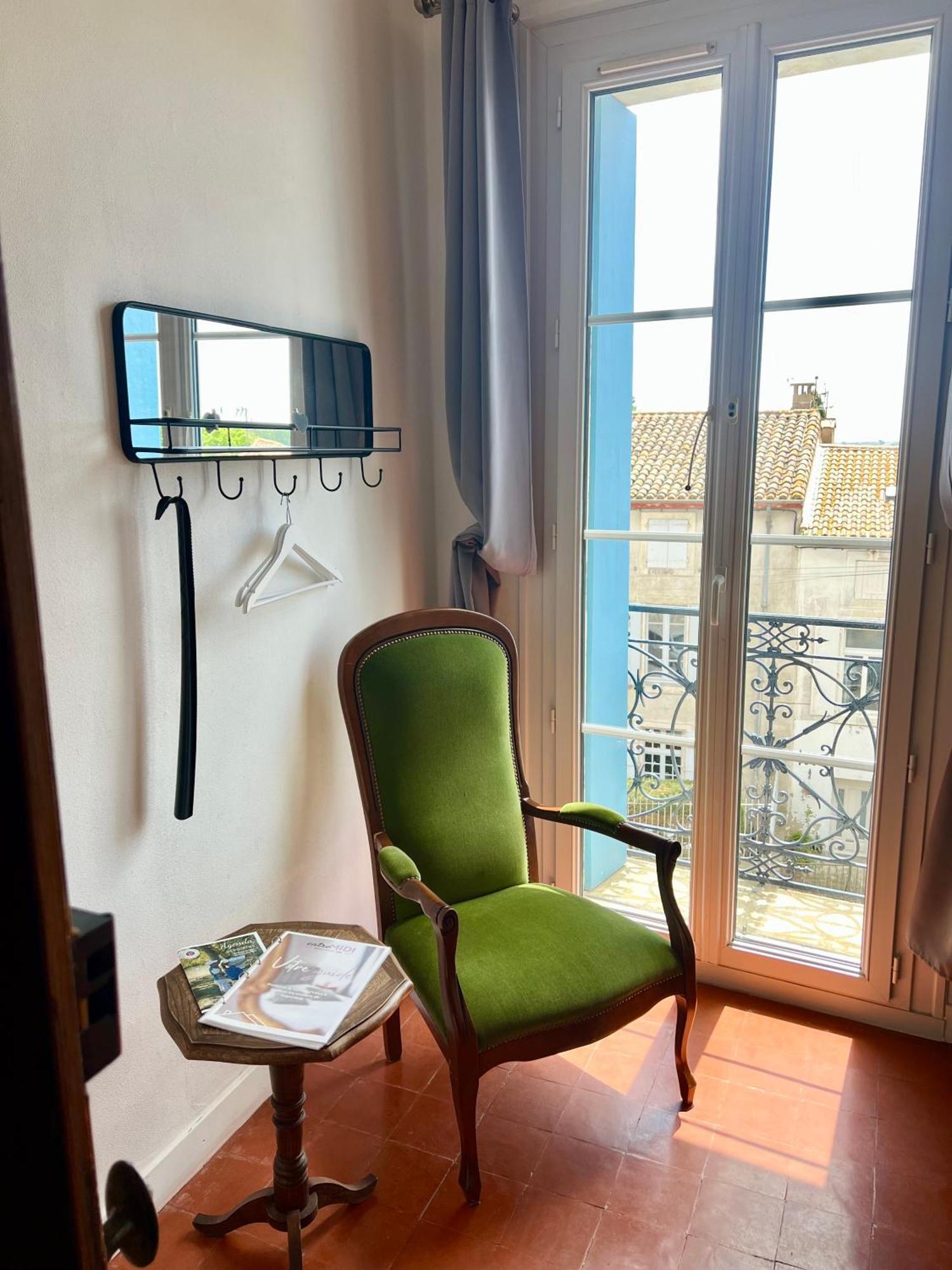 Entre Midi - Maison D'Hotes - B&B Капестан Экстерьер фото